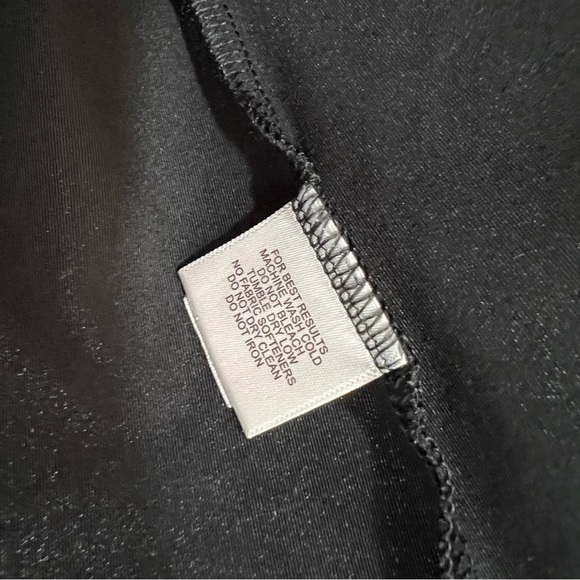 Bundle of 2 Women's Peter Millar Golf Polo Shirts XL Interlachen Golf Course MN - Picture 5 of 6